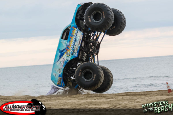 Hooked Monster Truck - Monsters On The Beach 2016
