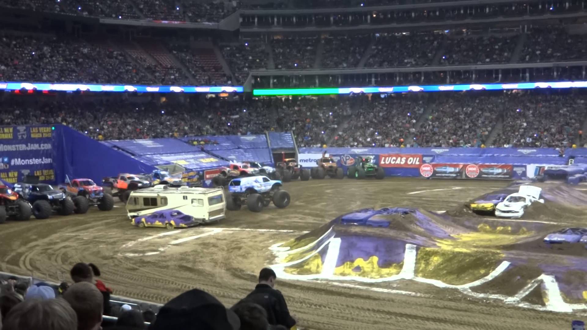 Hooked Freestyle - Houston Monster Jam 2014 - Hooked Monster Truck ...